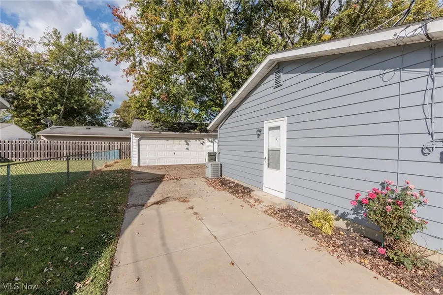 738 West Shore Boulevard, Sheffield Lake, OH 44054 - Image #3