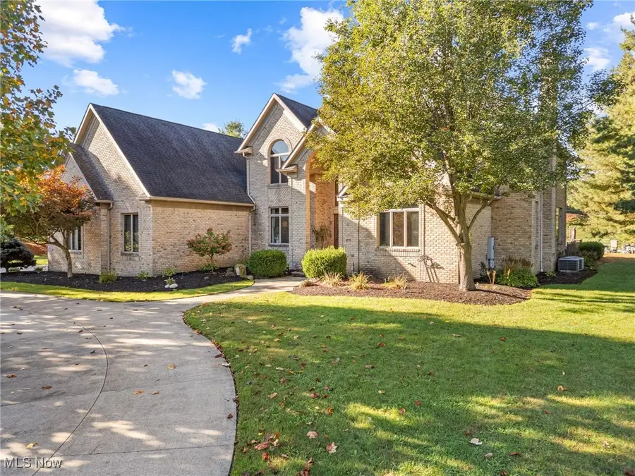 3770 Winterberry Drive, Akron, OH 44333 - Image #2