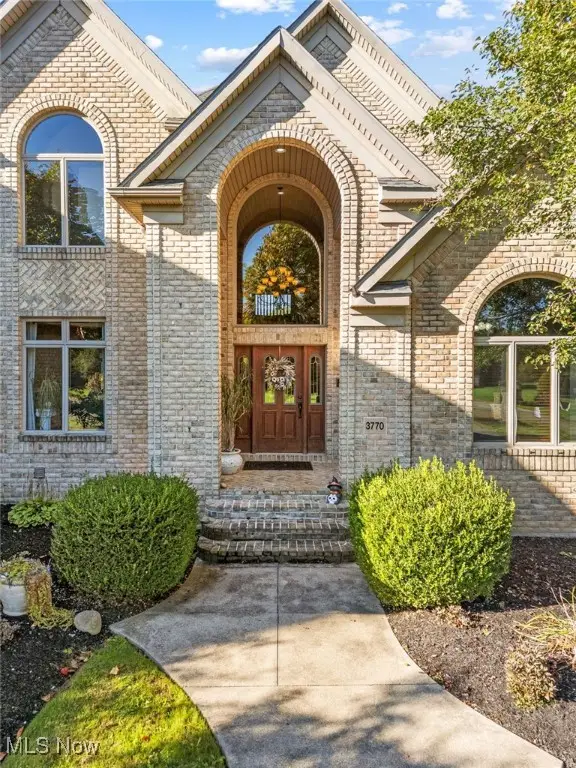 3770 Winterberry Drive, Akron, OH 44333 - Image #3