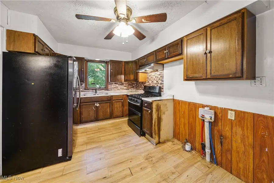 1024 W 54th Street, Ashtabula, OH 44004 - Image #2