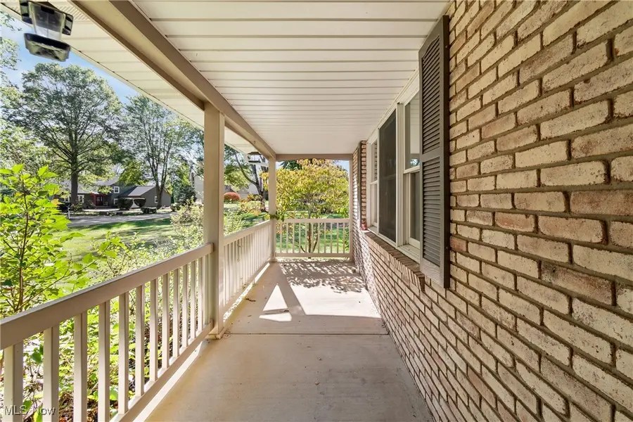 2424 Lyndon Drive, Uniontown, OH 44685 - Image #3