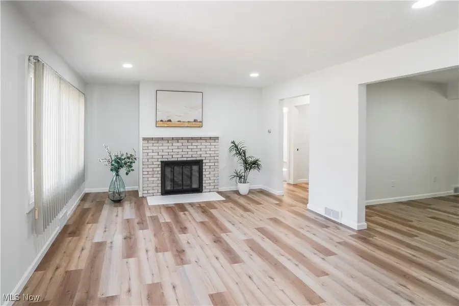 1548 Sunside Drive, Akron, OH 44321 - #3