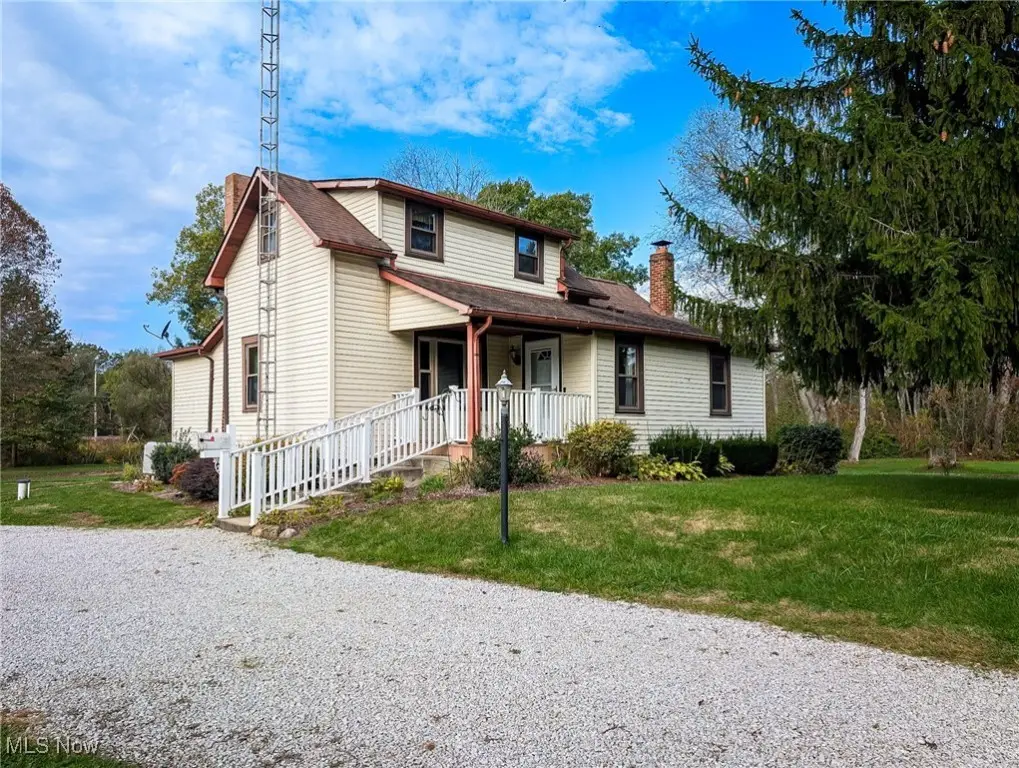 12910 Lincoln Se Street, Paris, OH 44669 - Image #1