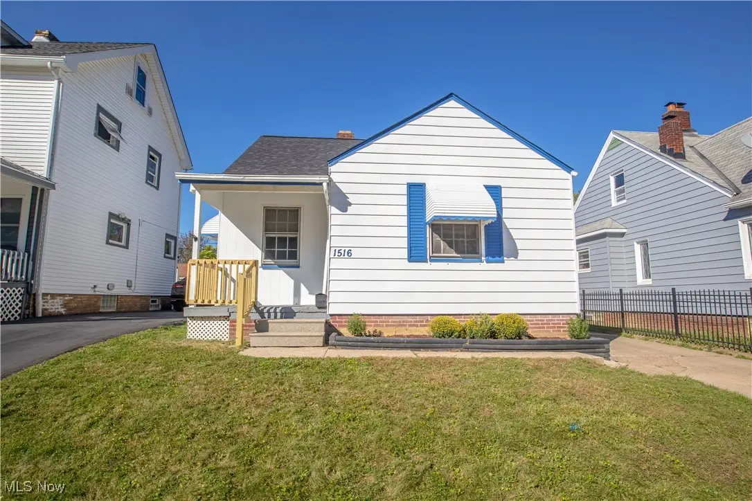 1516 Amberley Avenue, Cleveland, OH 44109 - Image #1