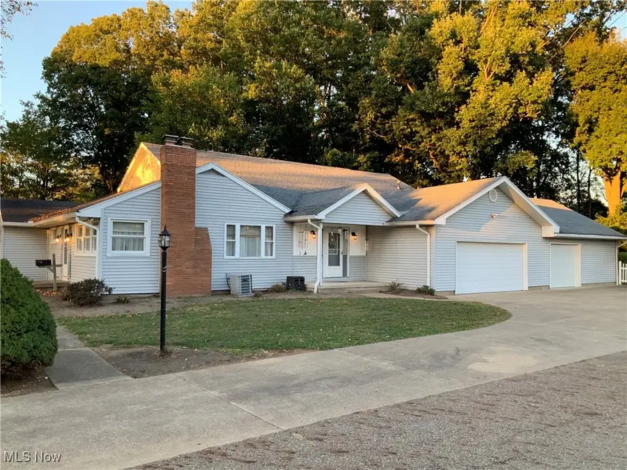 3934 Frazer Nw Avenue, Canton, OH 44709 - Image #2