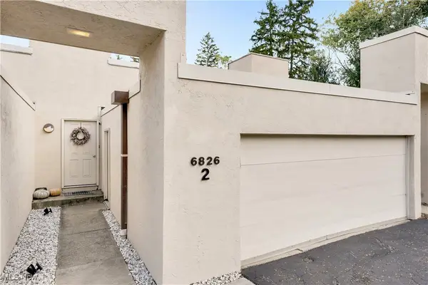 6826 Old Royalton Road #2, Brecksville, OH 44141