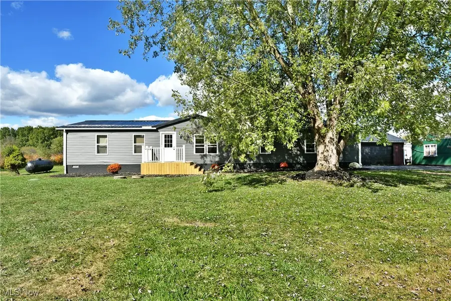 4448 Mcconnell East Road, Southington, OH 44470 - Image #2