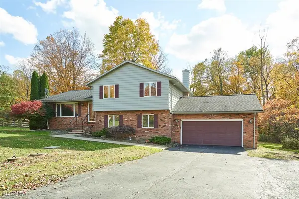 8585 Carmichael Drive, Chesterland, OH 44026