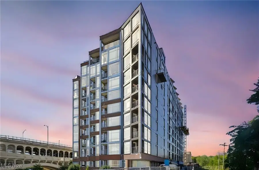 2222 Detroit Avenue #811, Cleveland, OH 44113 - Image #2