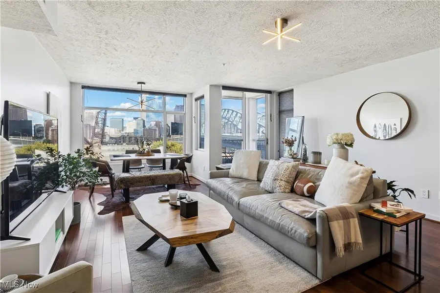 2222 Detroit Avenue #811, Cleveland, OH 44113 - Image #3