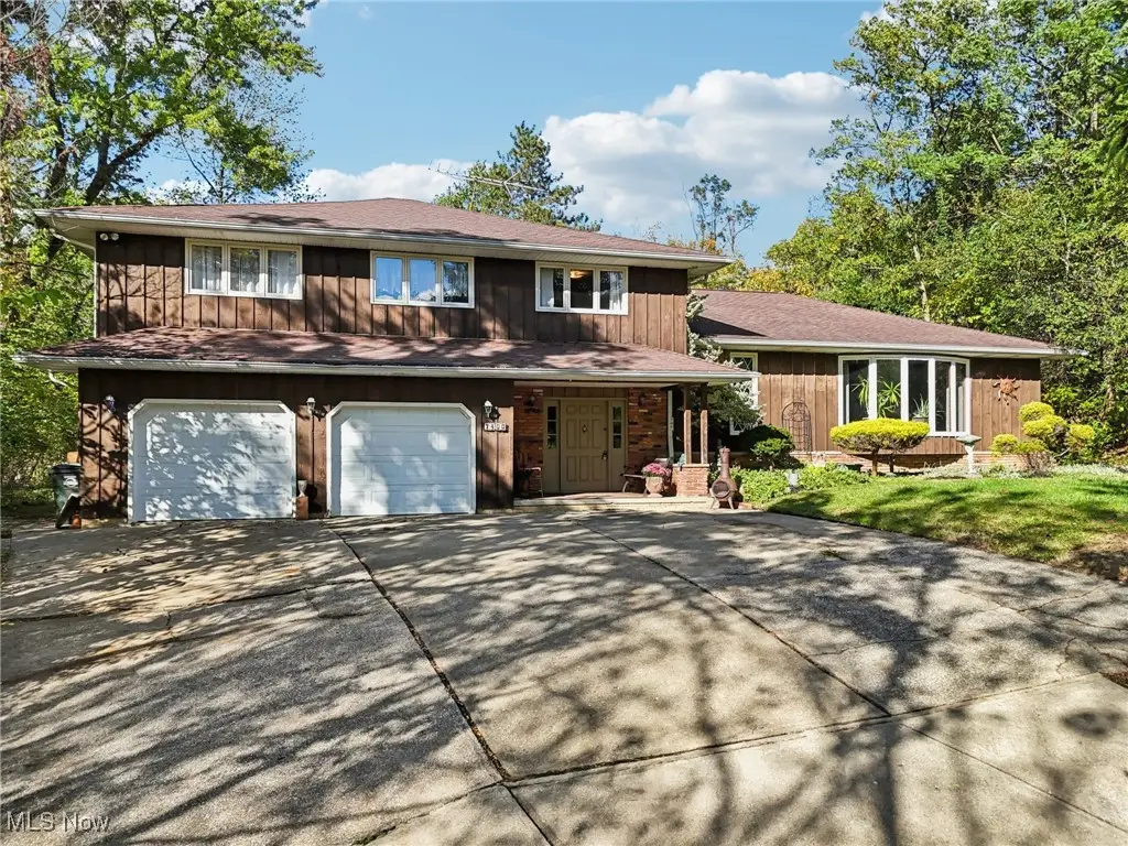 7400 Akins Road, North Royalton, OH 44133 - Image #1