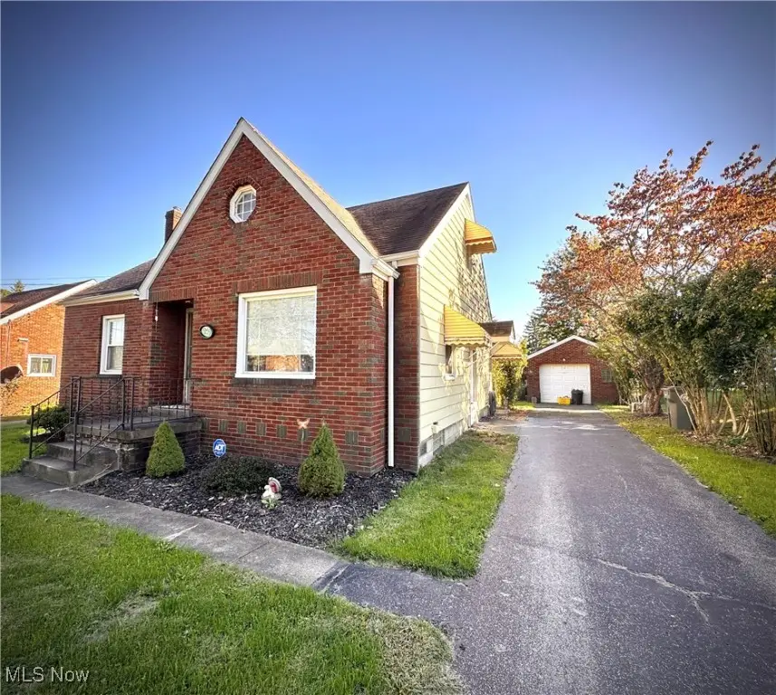 939 E Florida Avenue, Youngstown, OH 44502 - Image #2