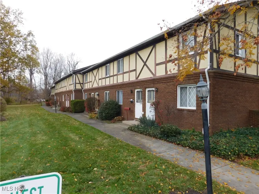 8180 Deepwood Boulevard #9, Mentor, OH 44060 - Image #2