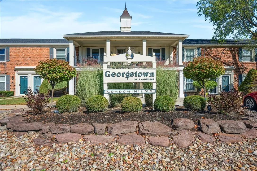 5814 Tiffany Court, Lyndhurst, OH 44124 - Image #1