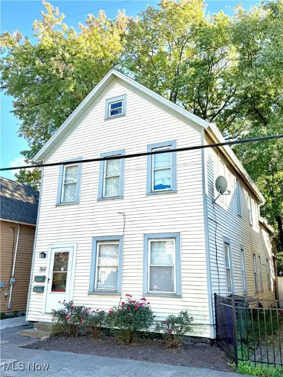 769 Brayton Avenue, Cleveland, OH 44113