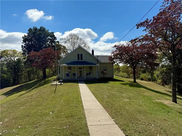 7406 Mt Carmel Ridge Road, St Marys, WV 26170