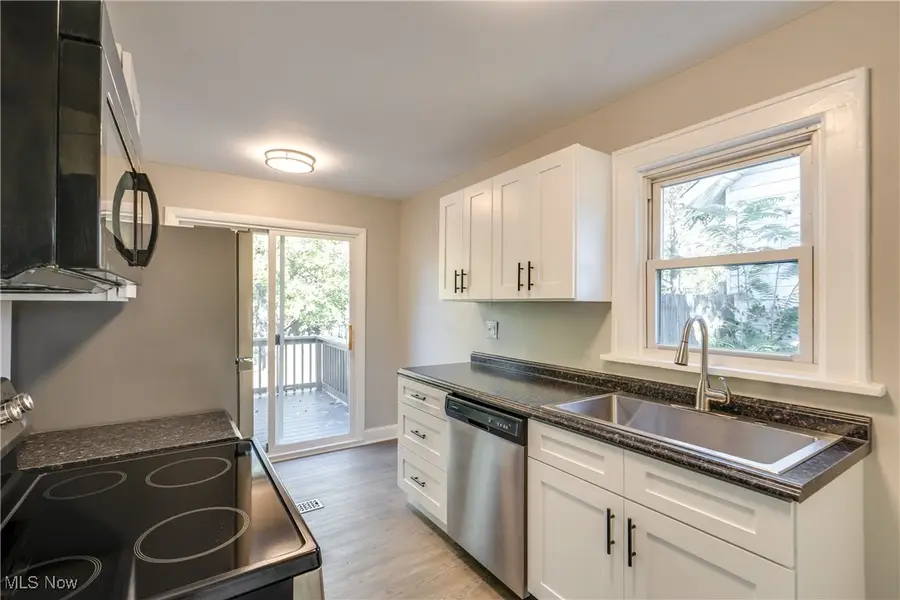 404 Newell Avenue, Akron, OH 44305 - Image #2