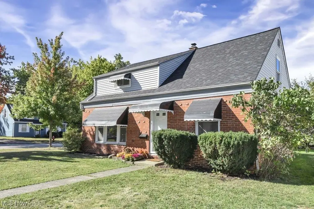 640 E 261st Street, Euclid, OH 44132 - Image #1