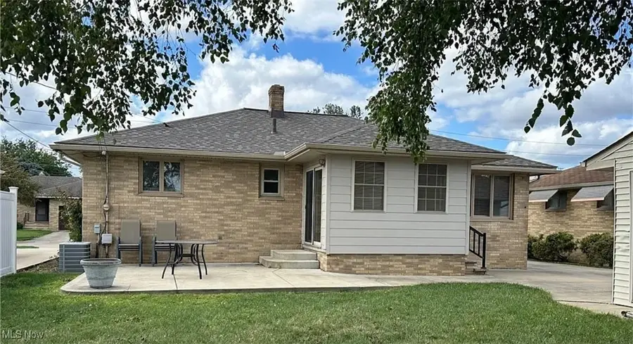 9912 Richard Drive, Brooklyn, OH 44144 - Image #2