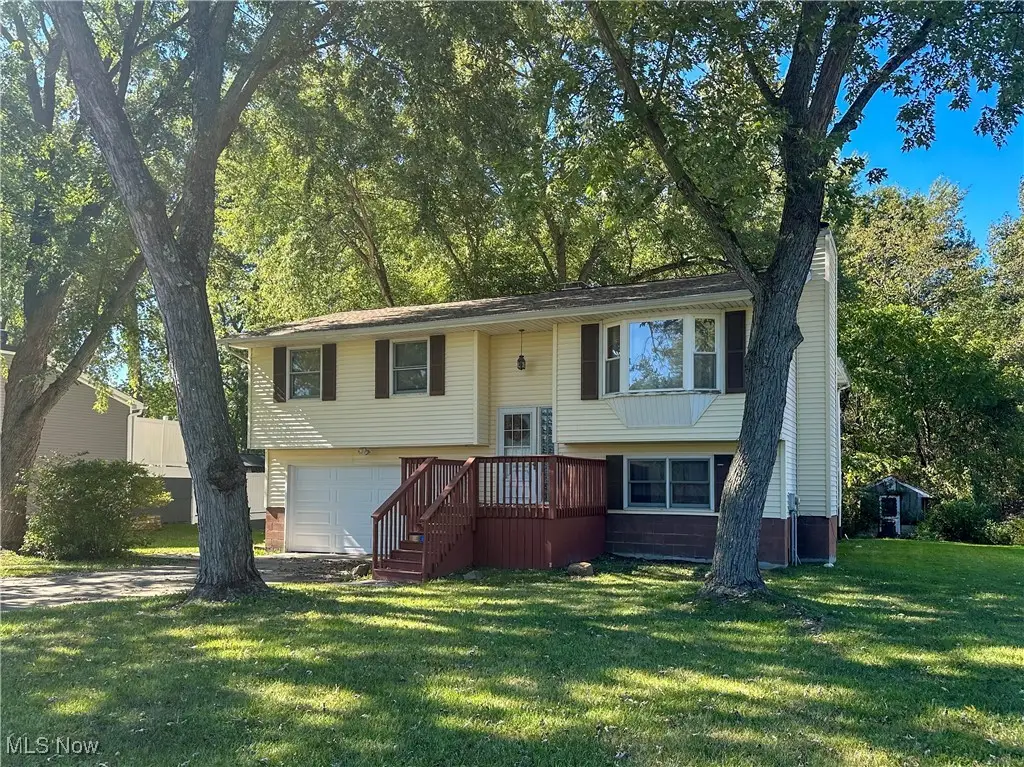 820 Cynthia Court, Niles, OH 44446 - Image #1