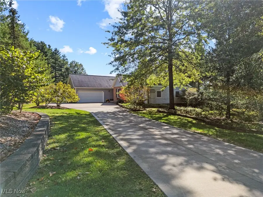892 N Orchard Ne Road, Bolivar, OH 44612 - Image #2