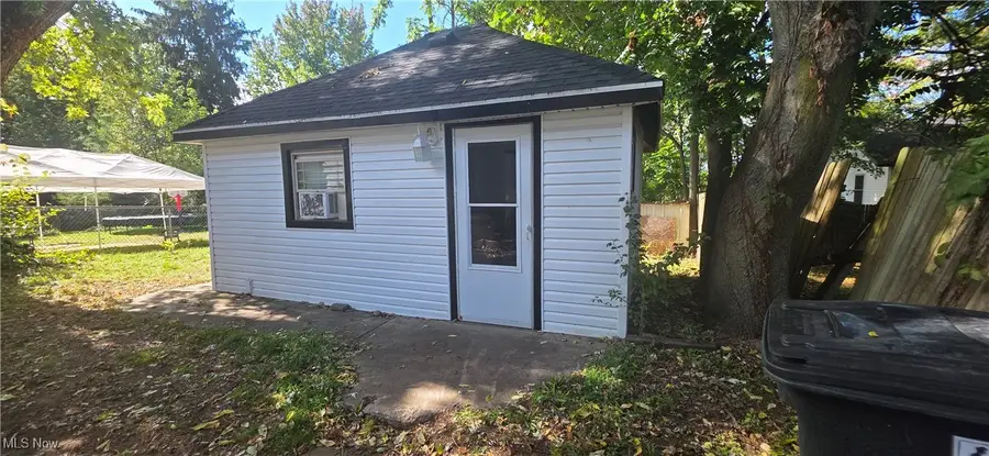 2140 18th Sw Street, Akron, OH 44314 - Image #2