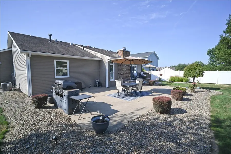 6856 Berry Blossom Drive, Canfield, OH 44406 - Image #3