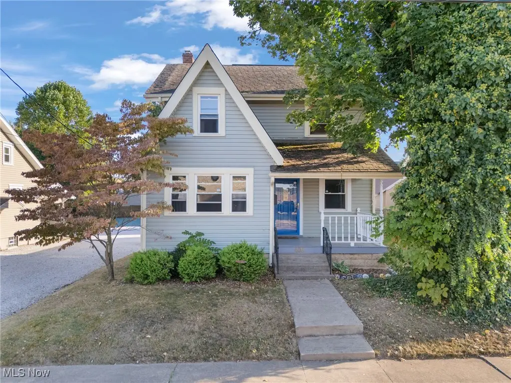 406 Hower Ne Street, North Canton, OH 44720 - Image #1