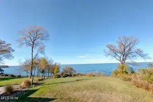 10211 Lake Shore Boulevard, Bratenahl, OH 44108 - Image #3