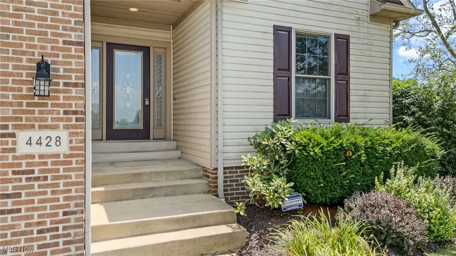 4428 Trail Head Nw Circle, Massillon, OH 44647 - Image #3