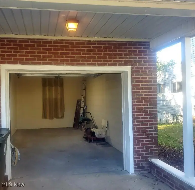 1208 37th Nw Street, Canton, OH 44709 - Image #2