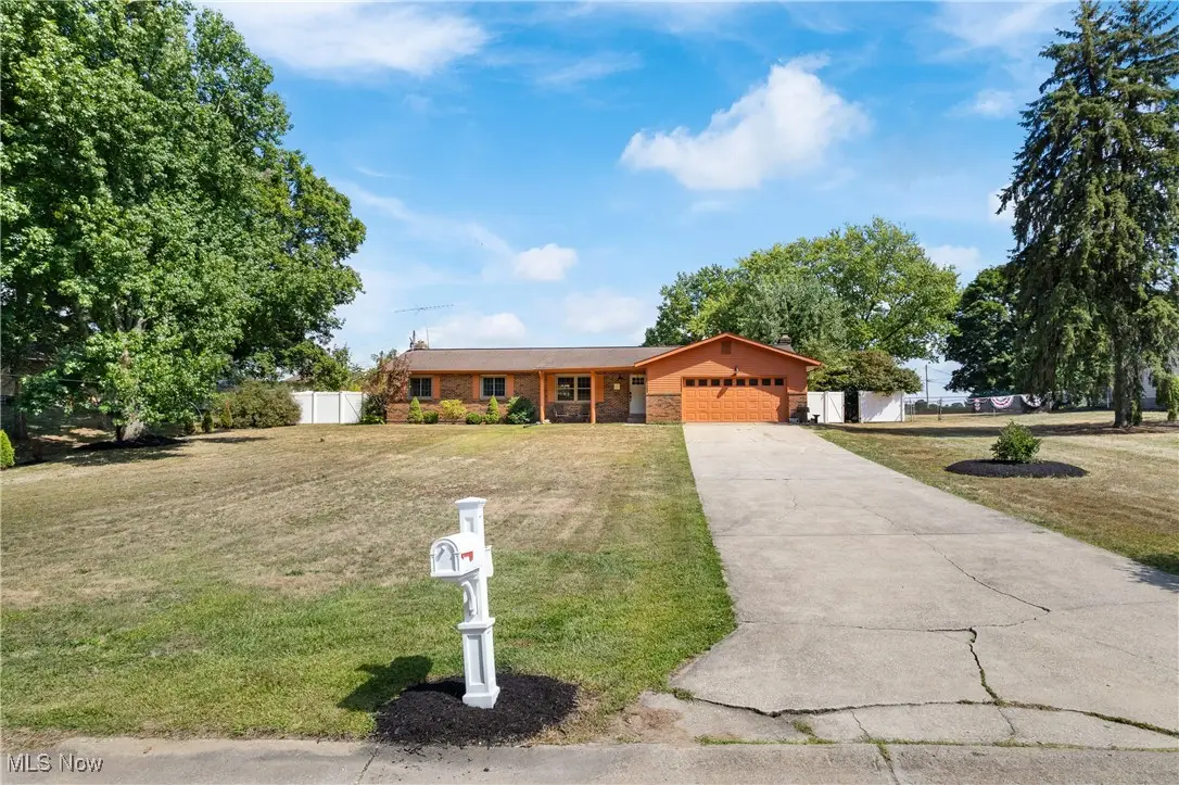 502 Valley Crest Drive, Mogadore, OH 44260 - Image #1