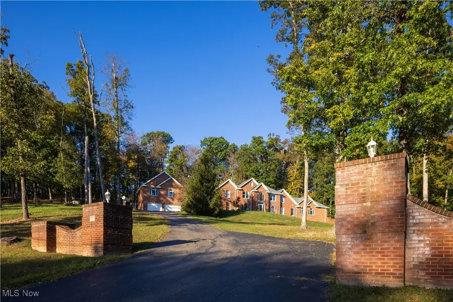 320 Summerhill Drive, Chillicothe, OH 45601 - Image #3