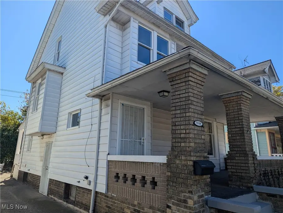 9108 Kempton Avenue, Cleveland, OH 44108 - Image #2