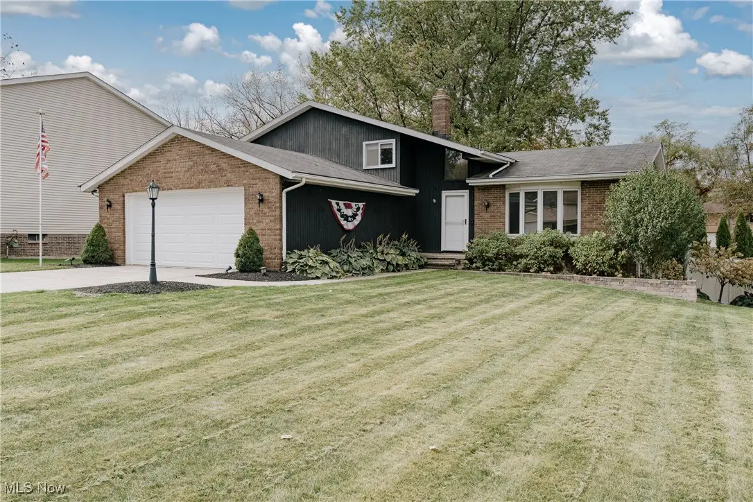 5870 N Crossview Road, Seven Hills, OH 44131 - Image #1