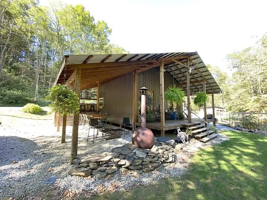 781 Canoe Run Road, Looneyville, WV 25259 - Image #2