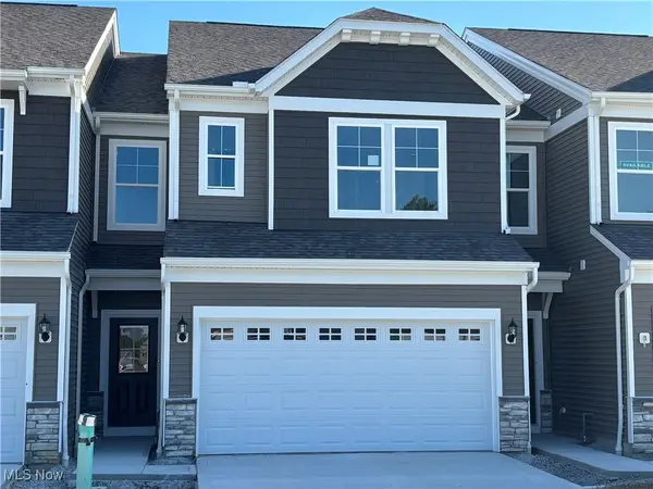 28163 Zinfandel Court, Westlake, OH 44145