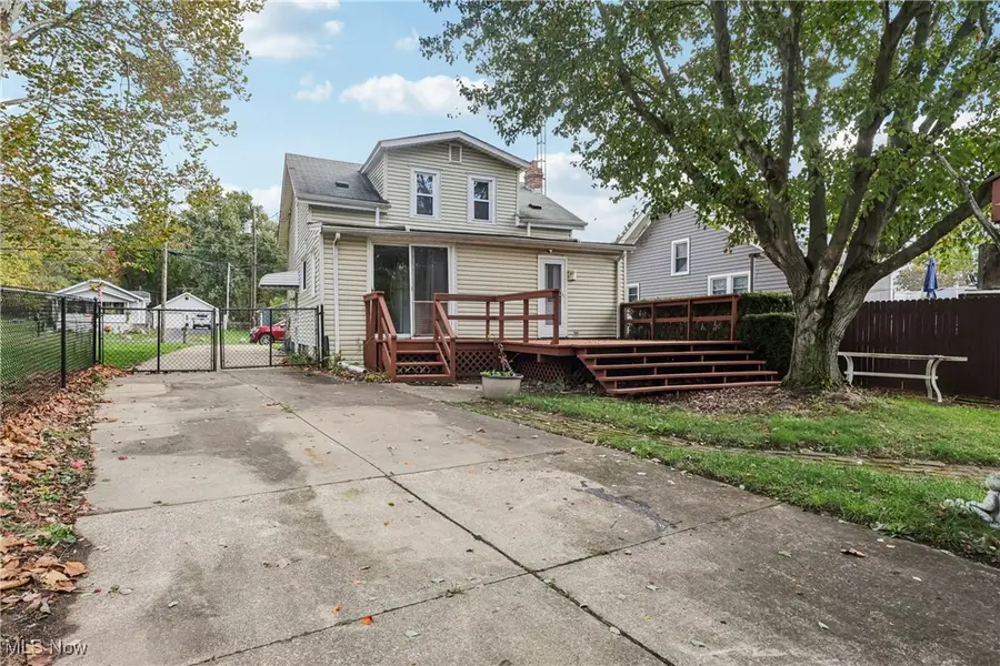 1674 Betz Drive, Akron, OH 44306 - Image #2