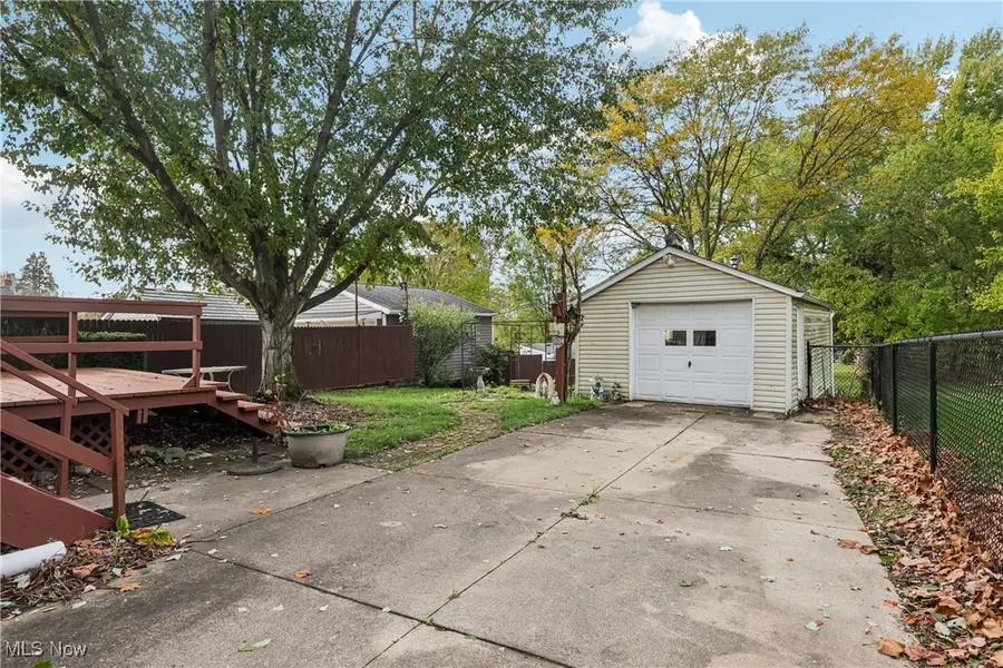 1674 Betz Drive, Akron, OH 44306 - Image #3