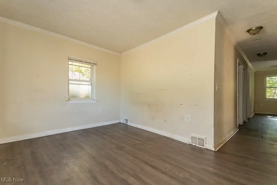 15114 Sunview Avenue, Cleveland, OH 44128 - Image #3