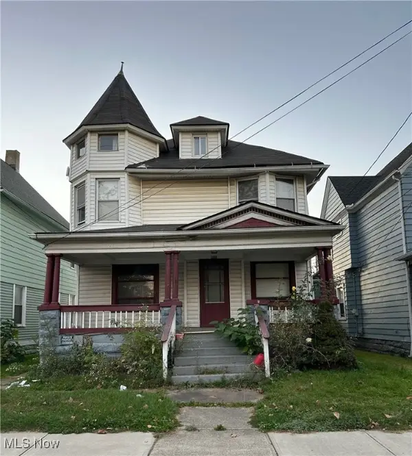 3288 Scranton Road, Cleveland, OH 44109