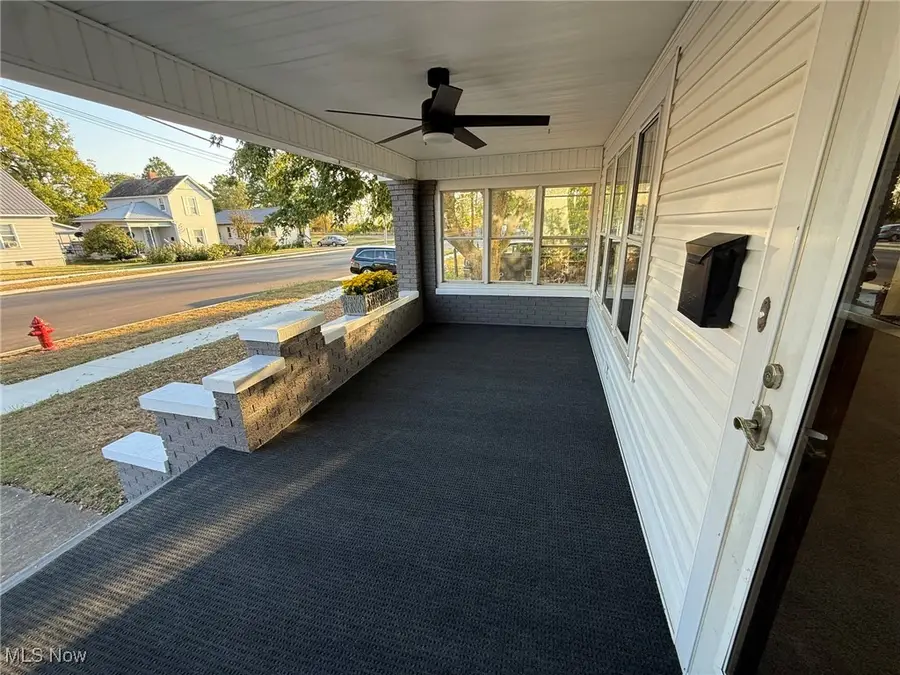 1033 College Nw Avenue, New Philadelphia, OH 44663 - Image #2