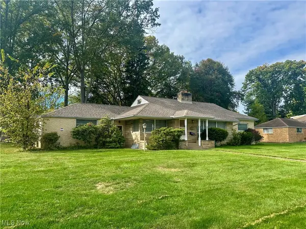 703 Melwood Ne Drive, Warren, OH 44483