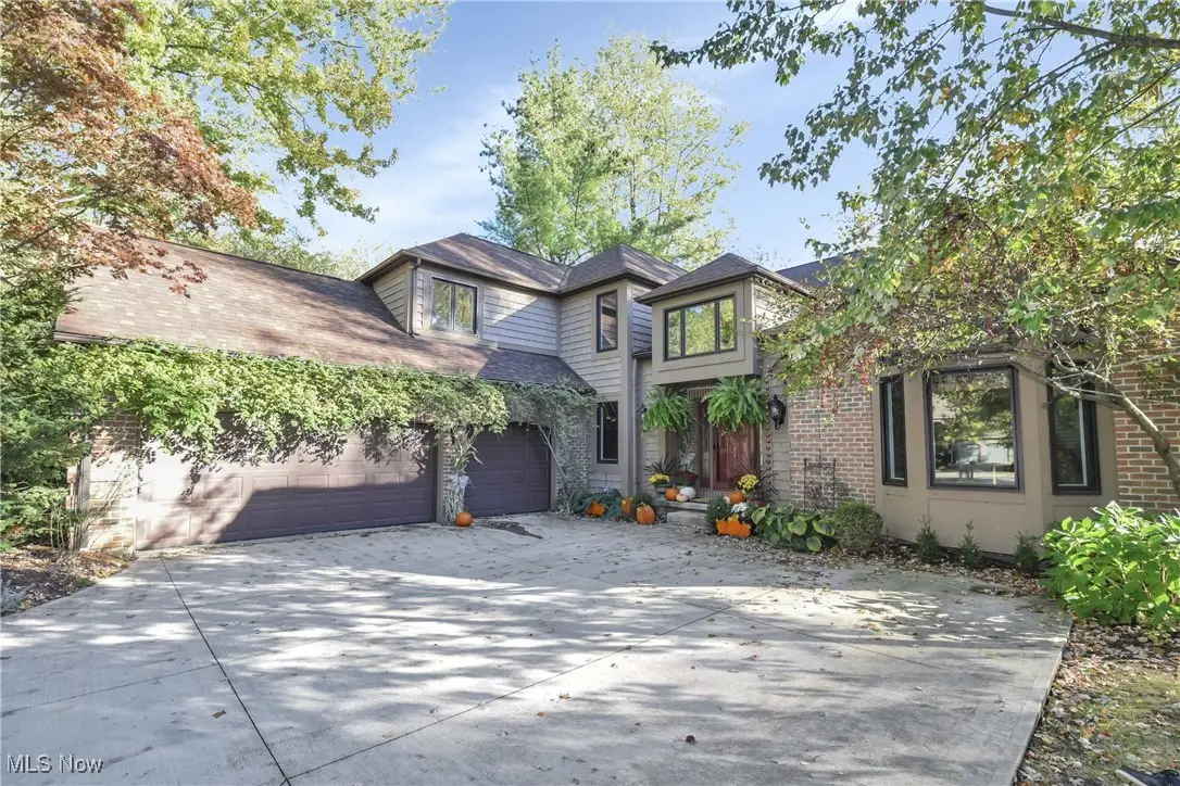 29701 Hilliard Oak Lane, Westlake, OH 44145 - #1