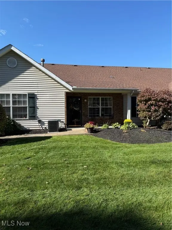 1087 W Mallard Drive, Madison, OH 44057