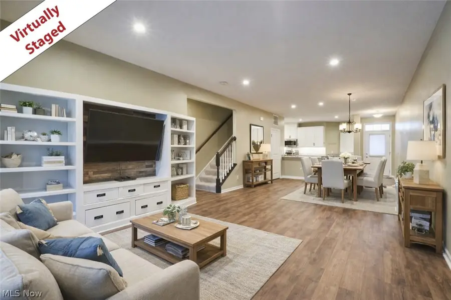 3164 Old Mill Drive, Cuyahoga Falls, OH 44223 - #3