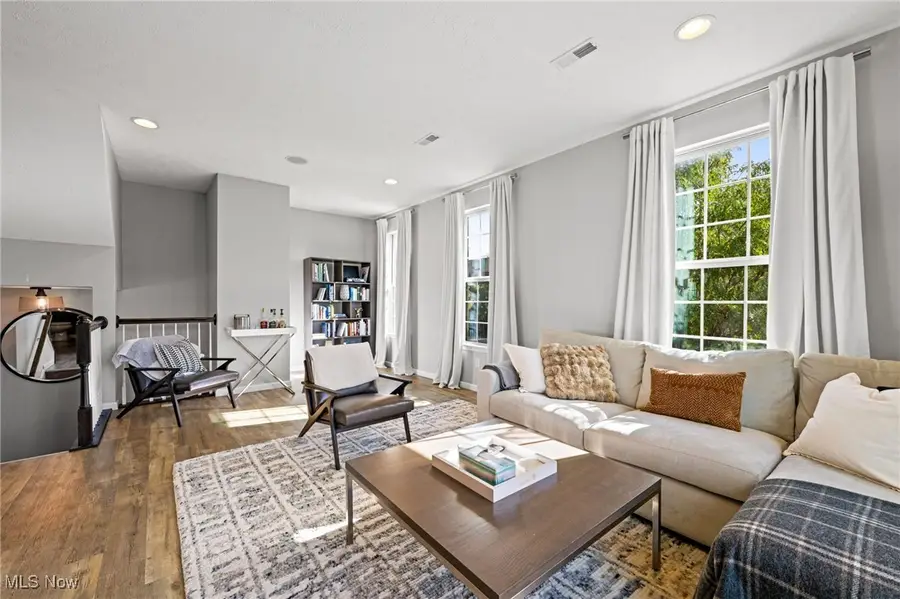 12122 Detroit Avenue, Lakewood, OH 44107 - Image #3