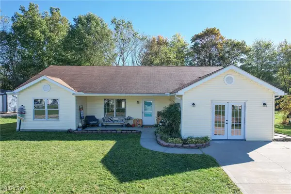 1454 Hillcrest Drive, Atwater, OH 44201