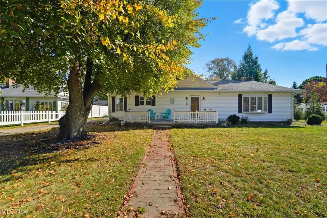 1122 Locust Drive, Ashtabula, OH 44004 - #1