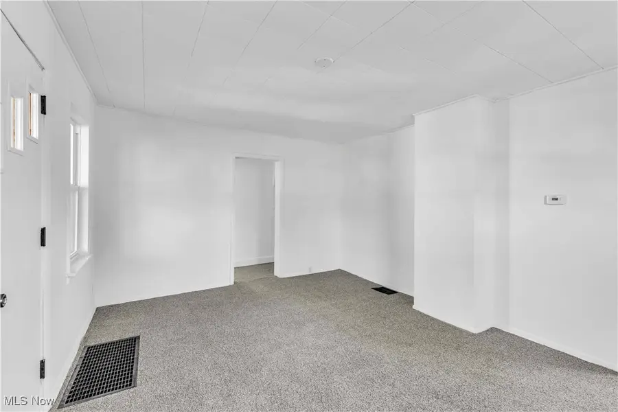 114 Oakdale Avenue, Hubbard, OH 44425 - Image #3